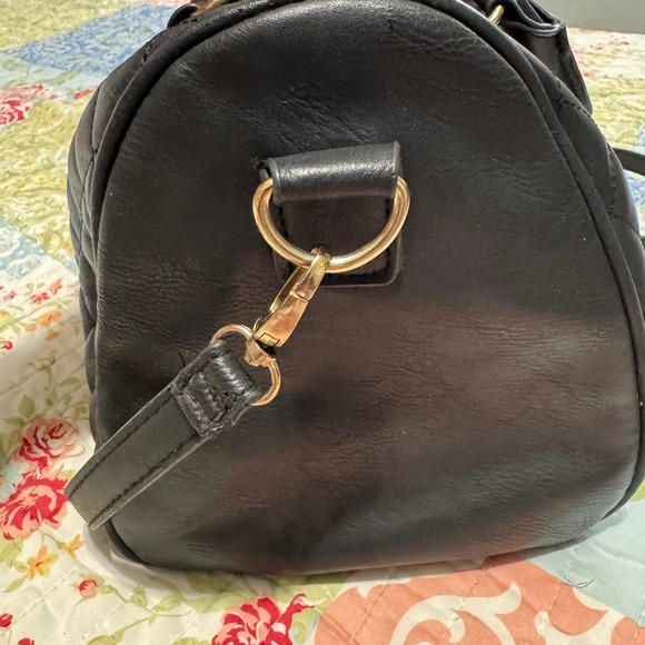 Mango Quilted Black Faux Leather Satchel Handbag Gold Hardware Crossbody Strap - Picture 8 of 15